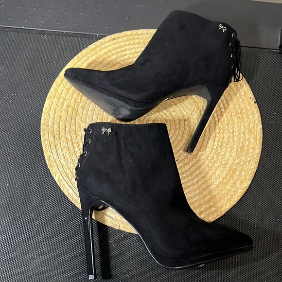 Betseyville Textured Faux Suede Ankle Booties Size 9.5 - Picture 10 of 14